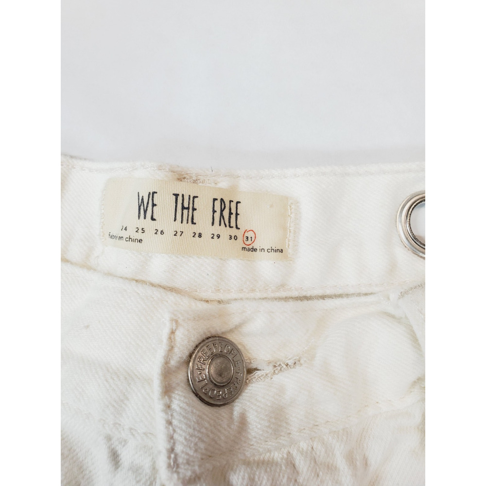 Free People Womens 31‎ Denim Shorts White Cut-offs Grommet Waist Distressed Jean - Picture 5 of 11